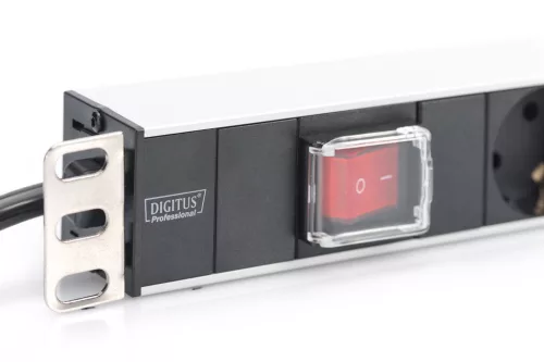 DIGITUS DN-95402 19" 1U PDU alumínium 7x Schuko aljzat CEE7/7 csatlakozó kapcsolós hálózati 2m elosztósor