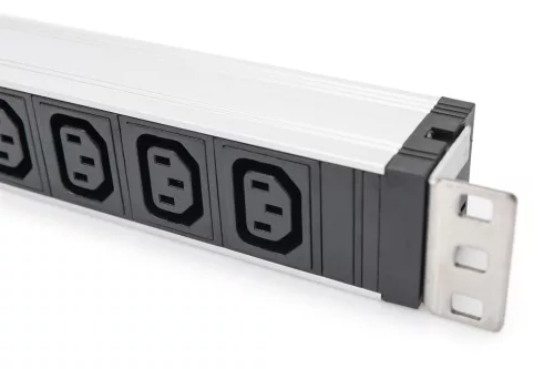 DIGITUS DN-95429 19" 1U PDU 230V 10A 9xIEC C13 aljzat IEC C14 csatlakozó 2m elosztósor
