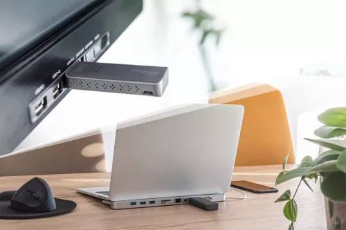 DIGITUS DS-55318 HDMI vezeték nélküli 50m extender szett (adó és vevőegység)