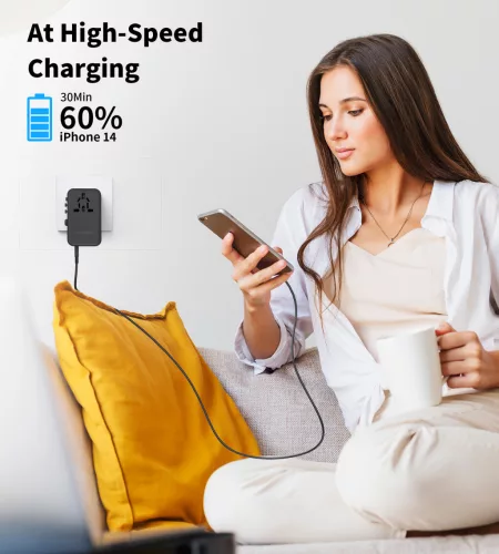 Choetech USB-C*2+USB-A*2 (45W,fekete,travel,USB-C kábellel, US,UK,EU,AU), töltő