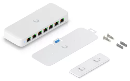 Ubiquiti UniFi USW-Ultra 8xGbE LAN port 7x PoE+ (52W) L2 menedzselhető switch